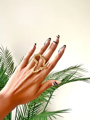Africa Hollow Ring - A Bold and Exotic Accessory