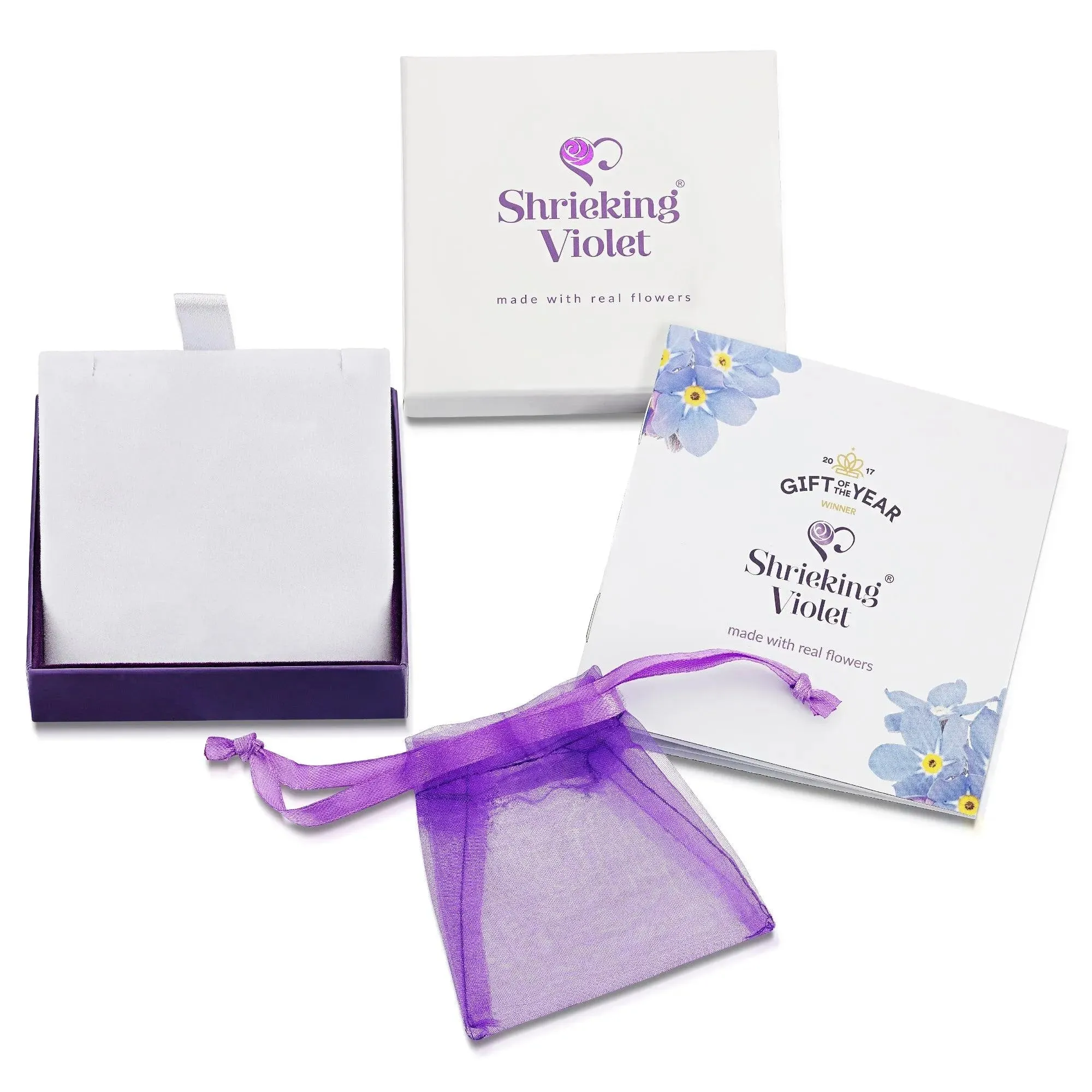 Cat necklace with real flowers by Shrieking Violet. Perfect gift for cat lover.
