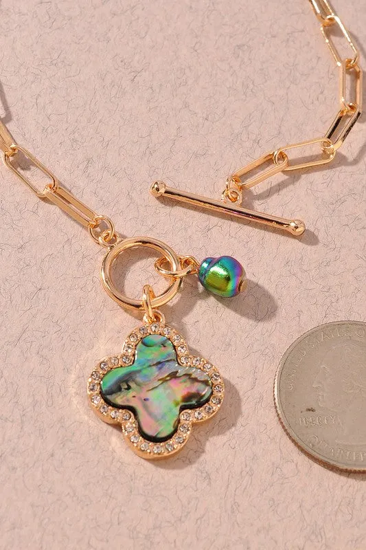 MOTHER OF PEARL CLOVER PENDANT NECKLACE